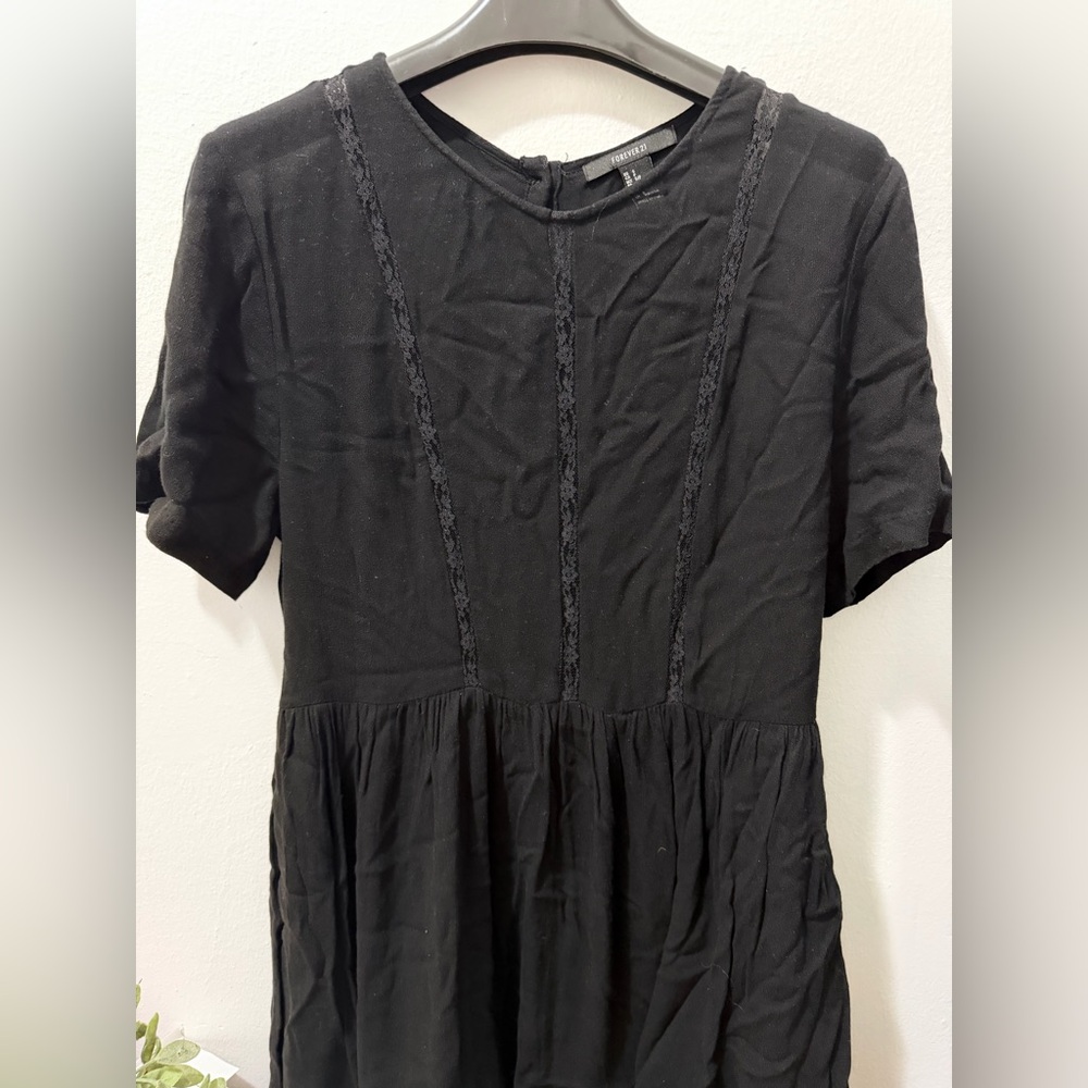 Forever 21 Size S Babydoll Button up dress